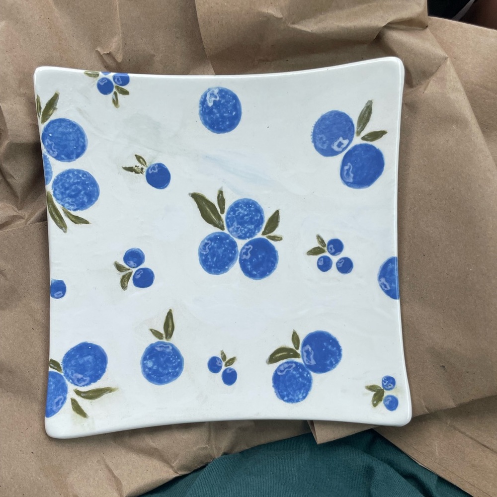 Blueberry Pattern Square Ceramic Plate - Picture 2 of 2